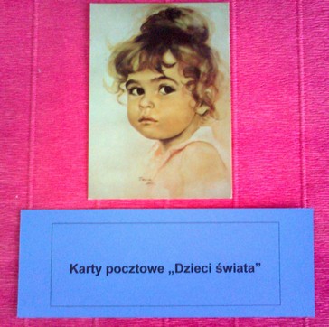 portret dziecka z podpisem Karty pocztowe "Dzieci świata"