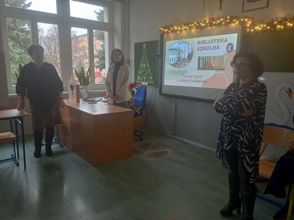 Wystąpienie pań bibliotekarek z Zespołu Szkół 2