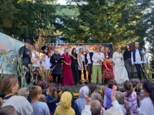 Nauczyciele aktorami.