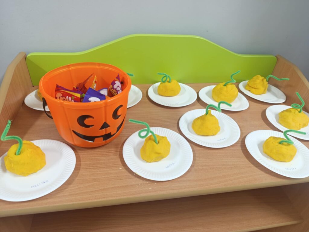 Dynie z masy ziemniaczano-dyniowej. 