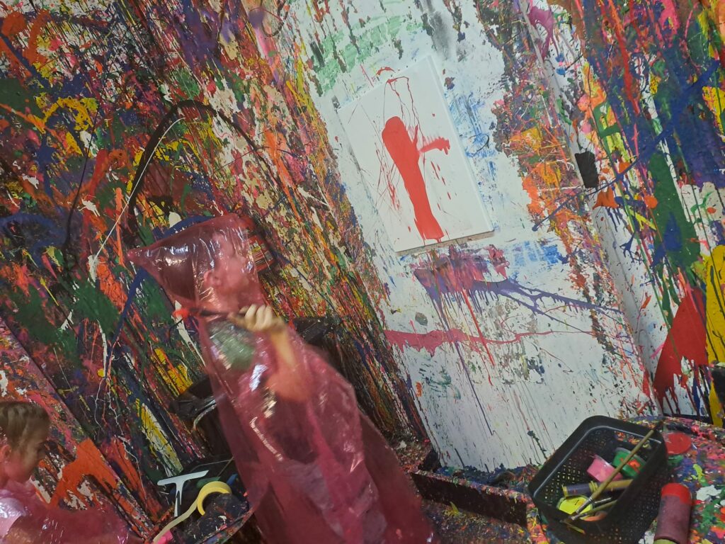 Zabawa farbami w Pigcasso