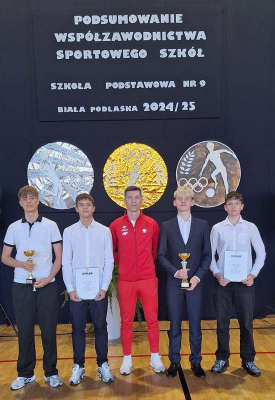 Wspólna fotka z mistrzem Polski w skoku w dal panem Piotrem Tarkowskim