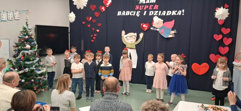 Występ artystyczny zerówki.