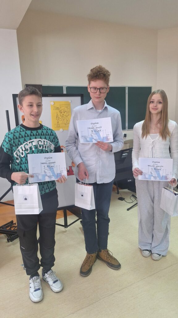 Laureaci konkursu chemicznego 2.