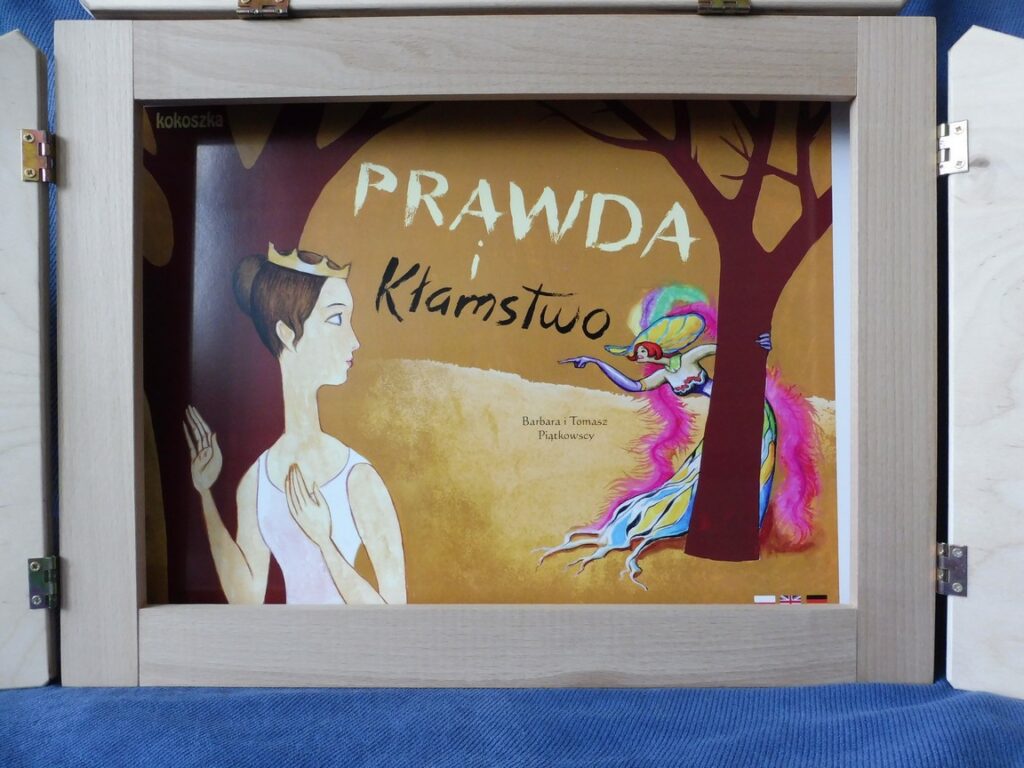 Strona tytułowa teatrzyku kamishibai "Prawda i Kłamstwo"